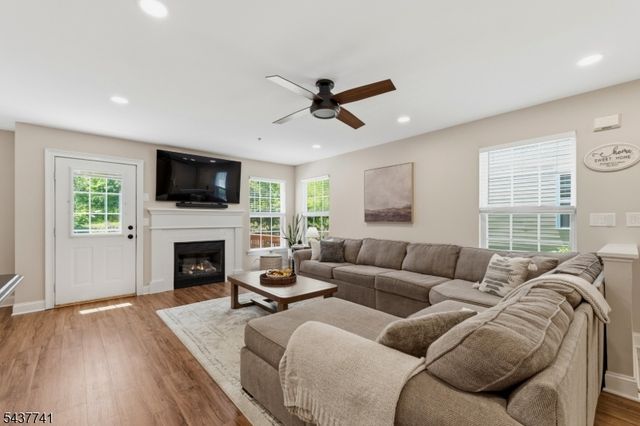 28 Mountainside Drive 28, Pompton Lakes Boro, NJ 07442