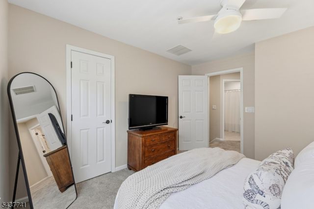 28 Mountainside Drive 28, Pompton Lakes Boro, NJ 07442