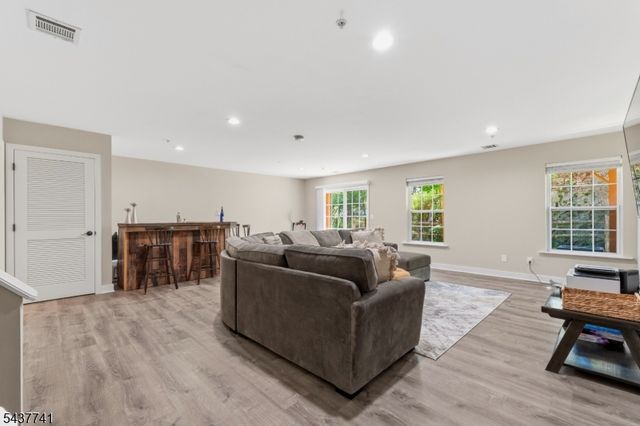 28 Mountainside Drive 28, Pompton Lakes Boro, NJ 07442