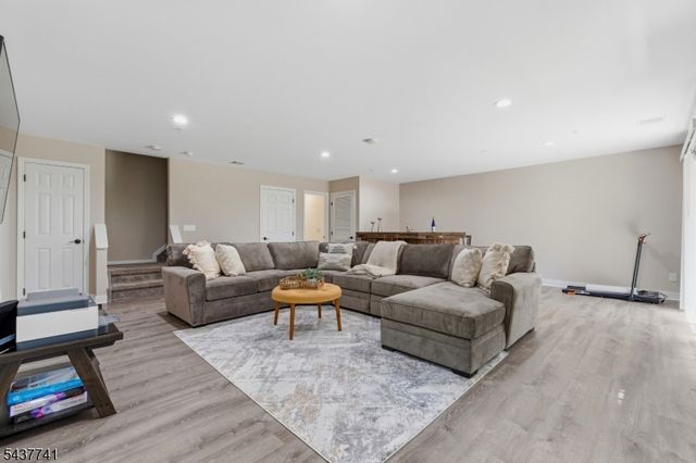 28 Mountainside Drive 28, Pompton Lakes Boro, NJ 07442