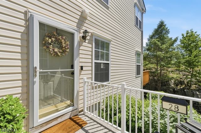 28 Mountainside Drive 28, Pompton Lakes Boro, NJ 07442