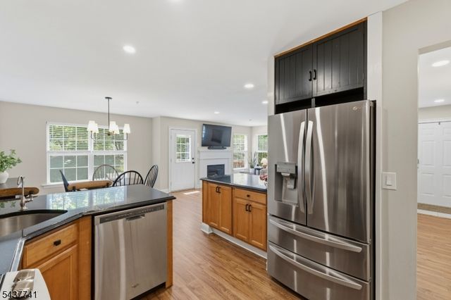 28 Mountainside Drive 28, Pompton Lakes Boro, NJ 07442