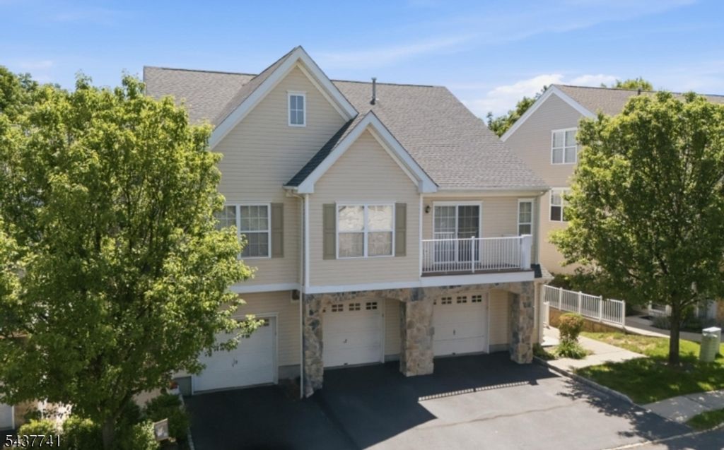 28 Mountainside Drive 28, Pompton Lakes Boro, NJ 07442