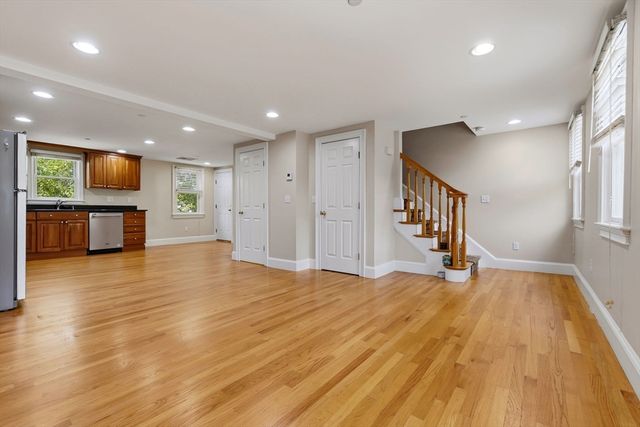 10 Friend Ct 3, Wenham, MA 01984
