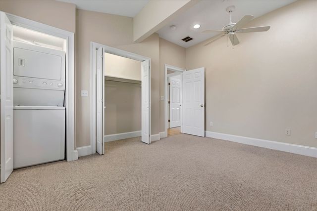 10 Friend Ct 3, Wenham, MA 01984