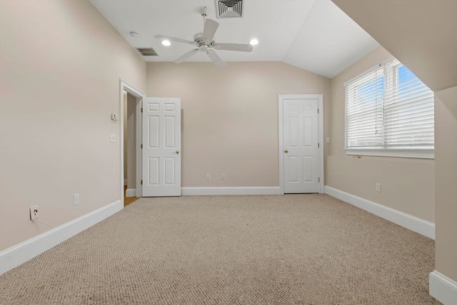 10 Friend Ct 3, Wenham, MA 01984