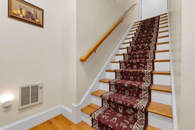 10 Friend Ct 3, Wenham, MA 01984