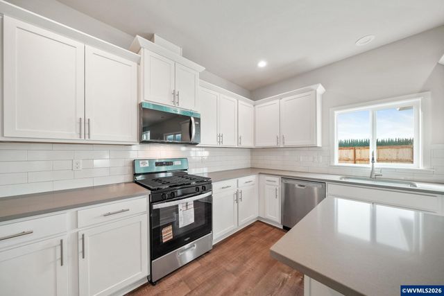 7072 Pinot Noir Dr, Corvallis, OR 97330