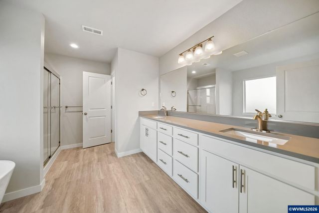 7072 Pinot Noir Dr, Corvallis, OR 97330