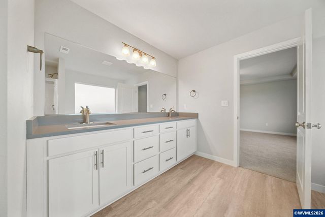 7072 Pinot Noir Dr, Corvallis, OR 97330