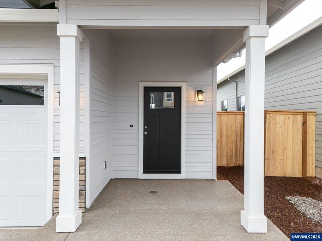 7072 Pinot Noir Dr, Corvallis, OR 97330