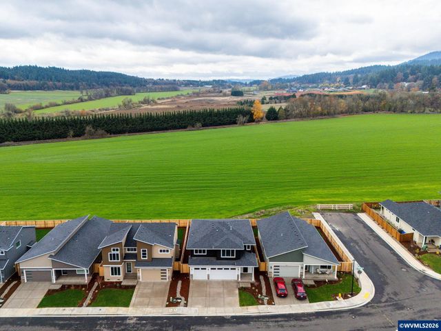 7072 Pinot Noir Dr, Corvallis, OR 97330