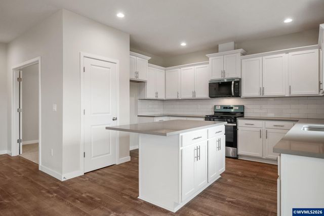 7072 Pinot Noir Dr, Corvallis, OR 97330