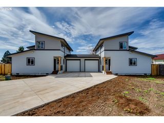 -1 S 41ST Pl, Springfield, OR 97478