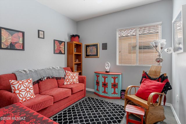 246 W Calle Del Estribo, Sahuarita, AZ 85629
