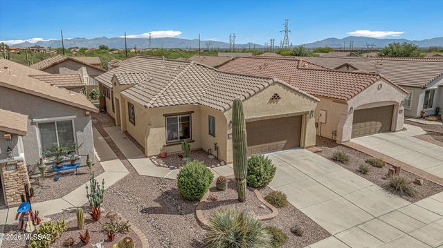 246 W Calle Del Estribo, Sahuarita, AZ 85629