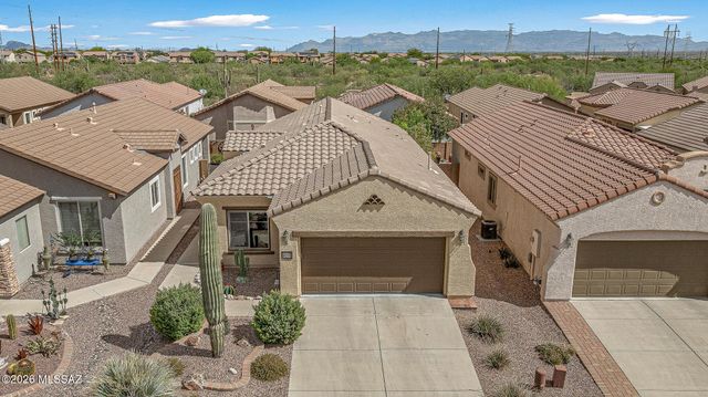 246 W Calle Del Estribo, Sahuarita, AZ 85629