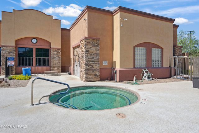 246 W Calle Del Estribo, Sahuarita, AZ 85629