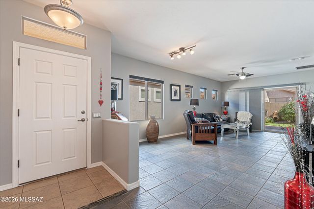 246 W Calle Del Estribo, Sahuarita, AZ 85629