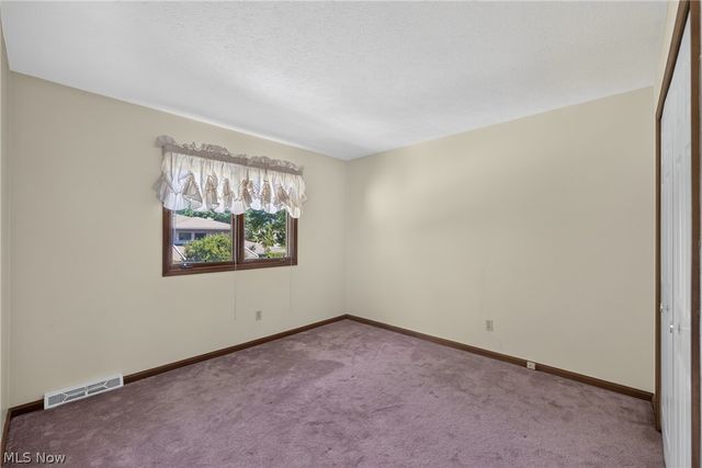 15504 Roxboro Drive, Middleburg Heights, OH 44130