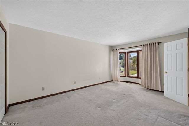 15504 Roxboro Drive, Middleburg Heights, OH 44130