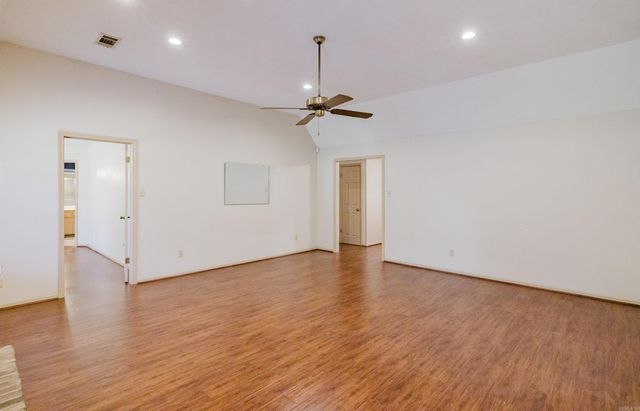 2004 N Fox Trail, Benton, AR 72019