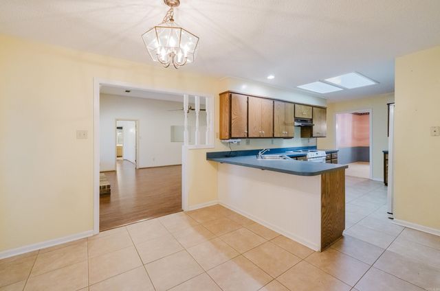 2004 N Fox Trail, Benton, AR 72019