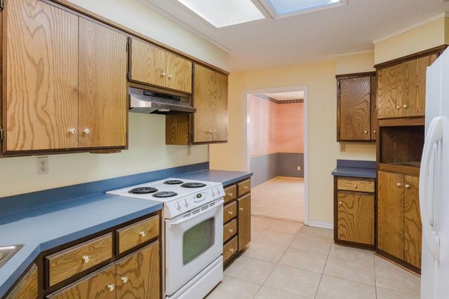 2004 N Fox Trail, Benton, AR 72019