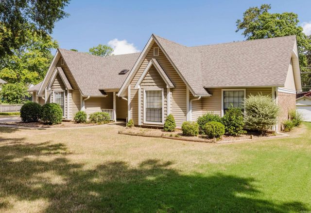 2004 N Fox Trail, Benton, AR 72019