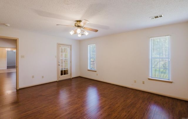 2004 N Fox Trail, Benton, AR 72019
