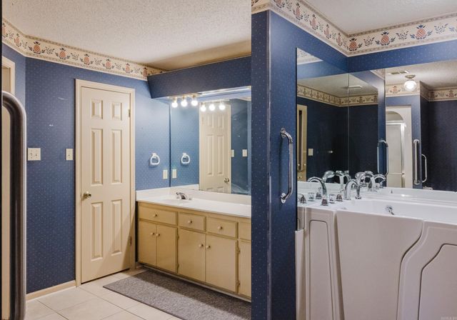 2004 N Fox Trail, Benton, AR 72019