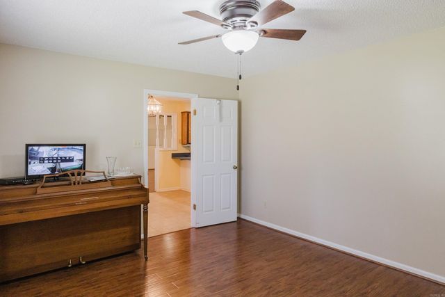 2004 N Fox Trail, Benton, AR 72019