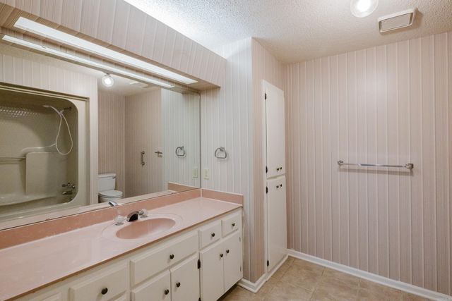 2004 N Fox Trail, Benton, AR 72019