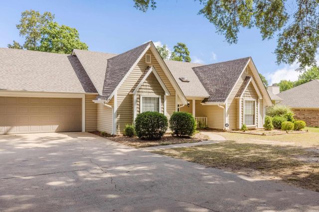 2004 N Fox Trail, Benton, AR 72019