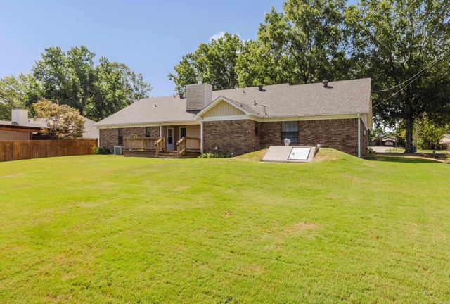 2004 N Fox Trail, Benton, AR 72019