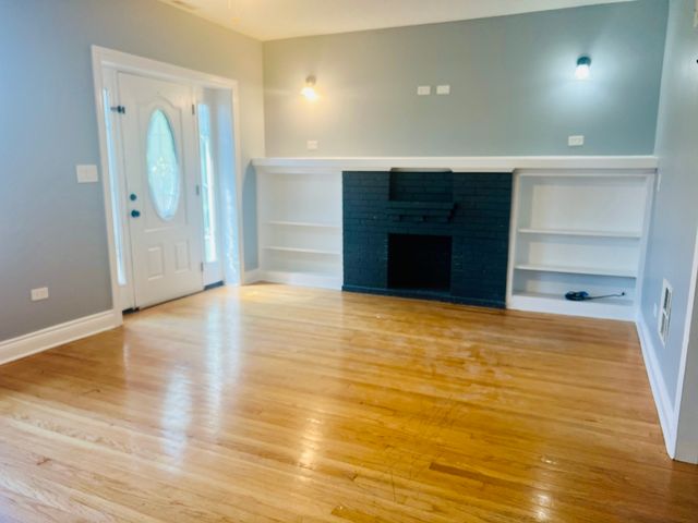 5121 S Trumbull Avenue, Chicago, IL 60632