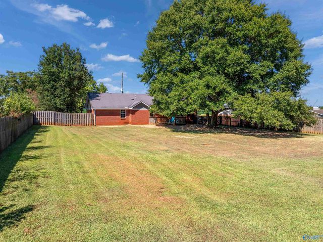 1216 Charity Lane, Hazel Green, AL 35750