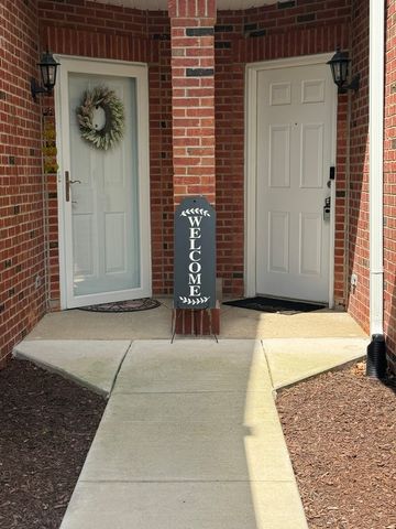 16 Black Oak Court, Bolingbrook, IL 60490