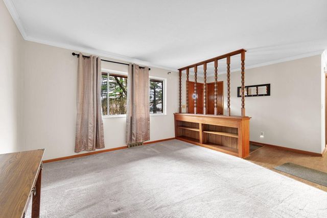 49 S Summit Ridge Road S, Reynoldsburg, OH 43068