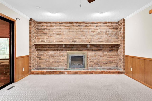 49 S Summit Ridge Road S, Reynoldsburg, OH 43068