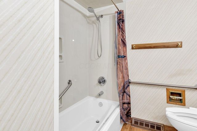 49 S Summit Ridge Road S, Reynoldsburg, OH 43068