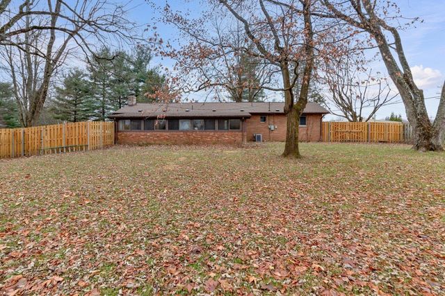 49 S Summit Ridge Road S, Reynoldsburg, OH 43068