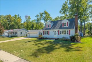 32863 Redwood Boulevard, Avon Lake, OH 44012