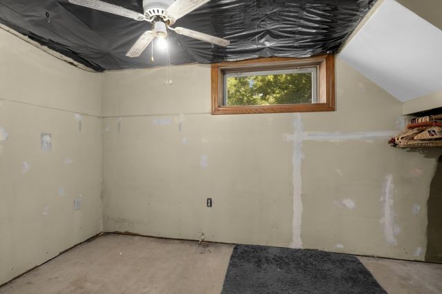 1257 7th Street E, Saint Paul, MN 55106