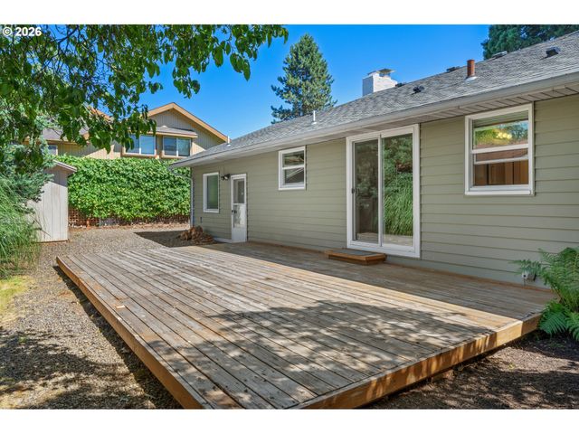 3305 Se PINEHURST Ave, Milwaukie, OR 97267