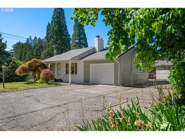 3305 Se PINEHURST Ave, Milwaukie, OR 97267