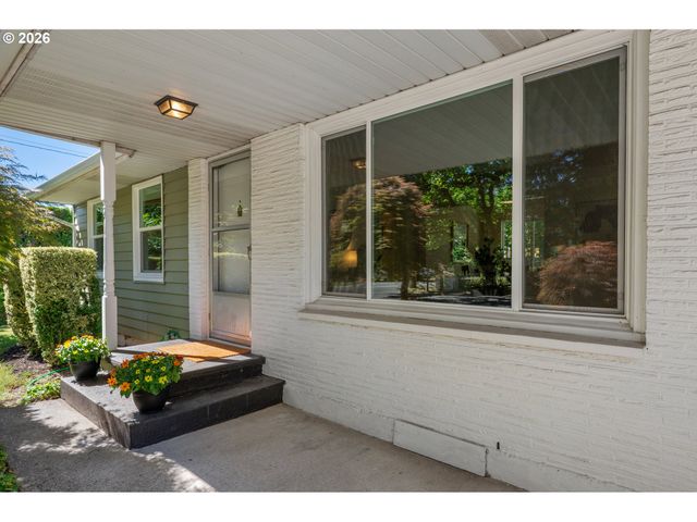 3305 Se PINEHURST Ave, Milwaukie, OR 97267