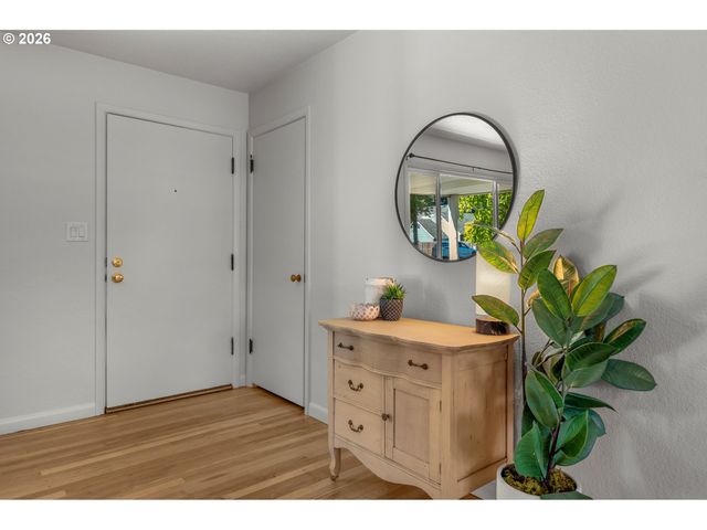 3305 Se PINEHURST Ave, Milwaukie, OR 97267