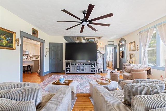 1062 Stanley RD, Portsmouth, VA 23701
