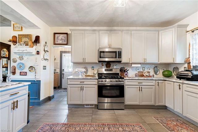 1062 Stanley RD, Portsmouth, VA 23701